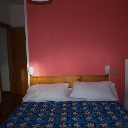 Chalet Della Luna Claviere Exterior photo